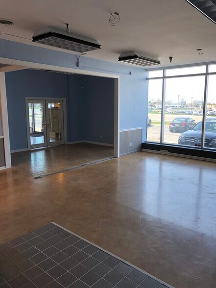 More Photos Of 4001 N Perryville Rd, Loves Park Office For Lease