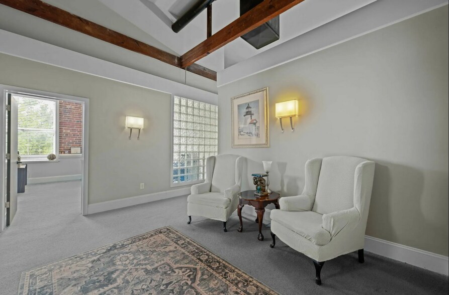 More Photos Of 202 Craven St, New Bern General Retail For Lease