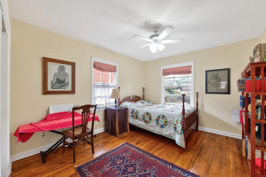 More Photos Of 827 Pinetree Dr, Decatur Apartments For Sale