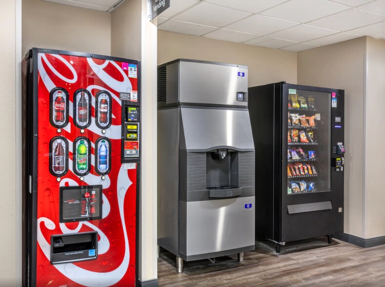 More Photos Of 2370 Sanders Rd, Conway Hotel For Sale