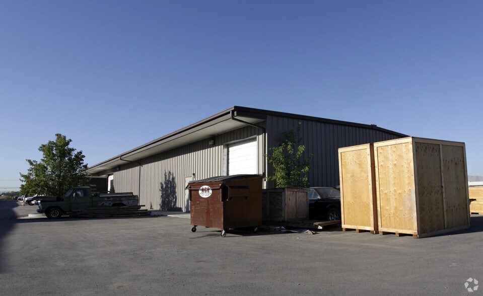 More Photos Of 3020 W 500 S, Salt Lake City Light Manufacturing For Lease