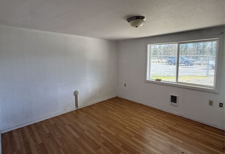 More Photos Of 2205 Highway 99, Cottage Grove Industrial For Sale