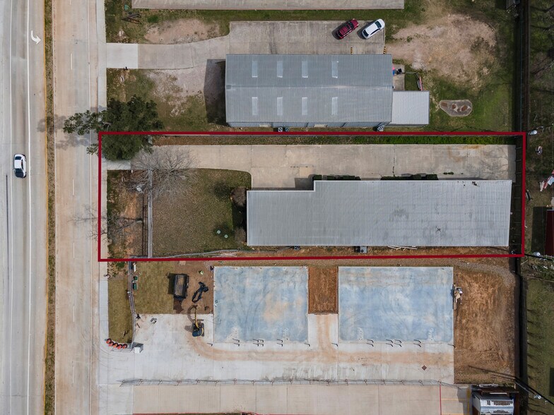 More Photos Of 32219 Tamina Rd, Magnolia Distribution For Lease