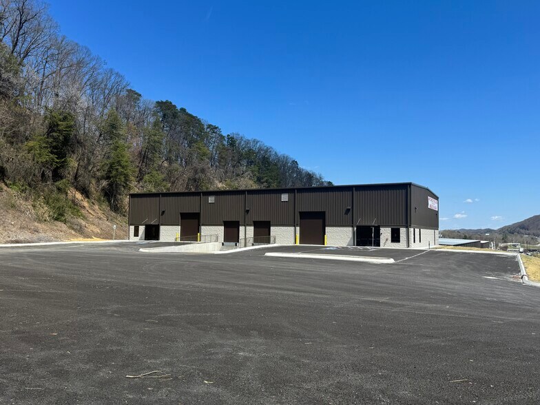 More Photos Of 2501 Prime way, Knoxville Industrial For Lease