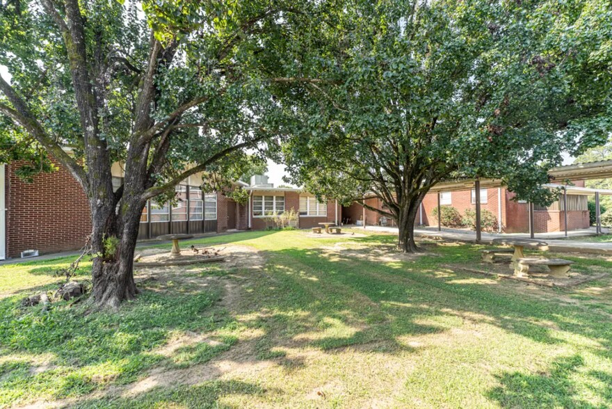 More Photos Of 62 Krannert Dr NW, Rome Schools For Sale