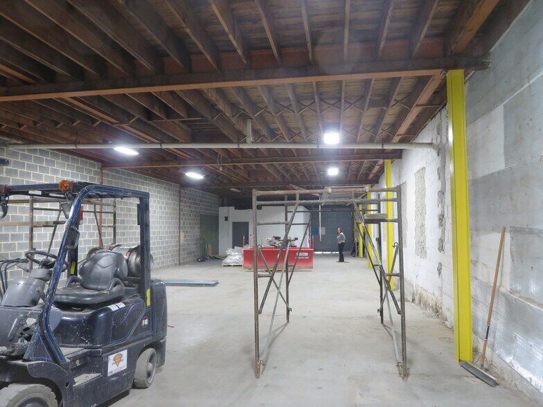 More Photos Of 13-23 Steiner Pl, North Plainfield Warehouse For Sale
