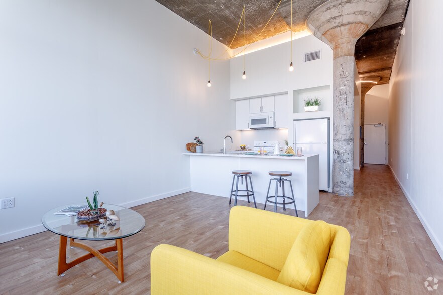 More Photos Of 1721 Walnut St, Kansas City Apartments For Lease