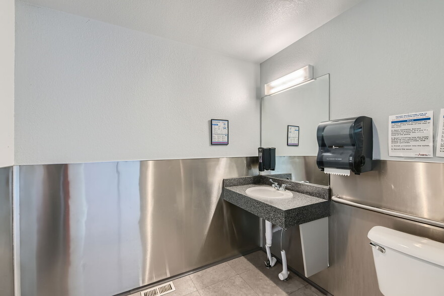 More Photos Of 112 S Denver Ave, Fort Lupton Medical For Sale