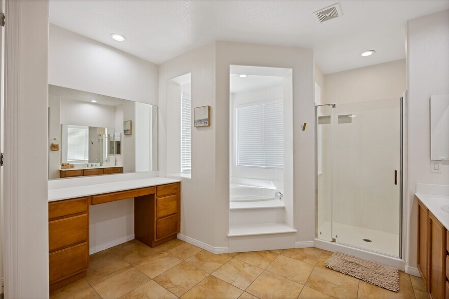More Photos Of 4375 W Avenue M11, Lancaster Rehabilitation Center For Sale