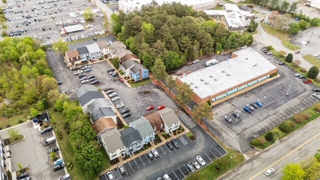 More Photos Of 1231-1249 Mall Dr, Richmond Medical For Lease