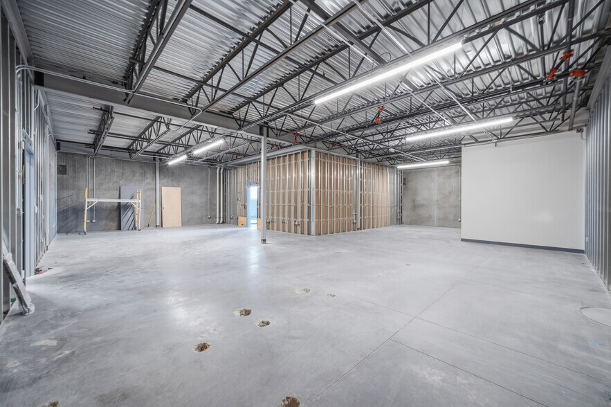 More Photos Of Laughlin Ranch Blvd, Bullhead City Warehouse For Lease