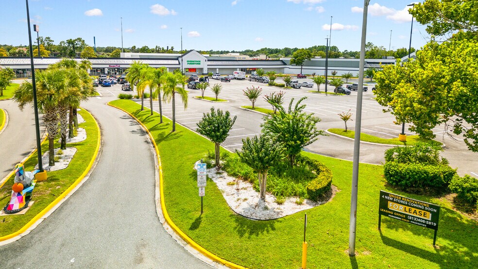 More Photos Of 6000 Lake Gray Blvd, Jacksonville Storefront For Lease