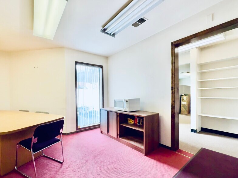 More Photos Of 272 Us Highway 206, Flanders Office For Sale