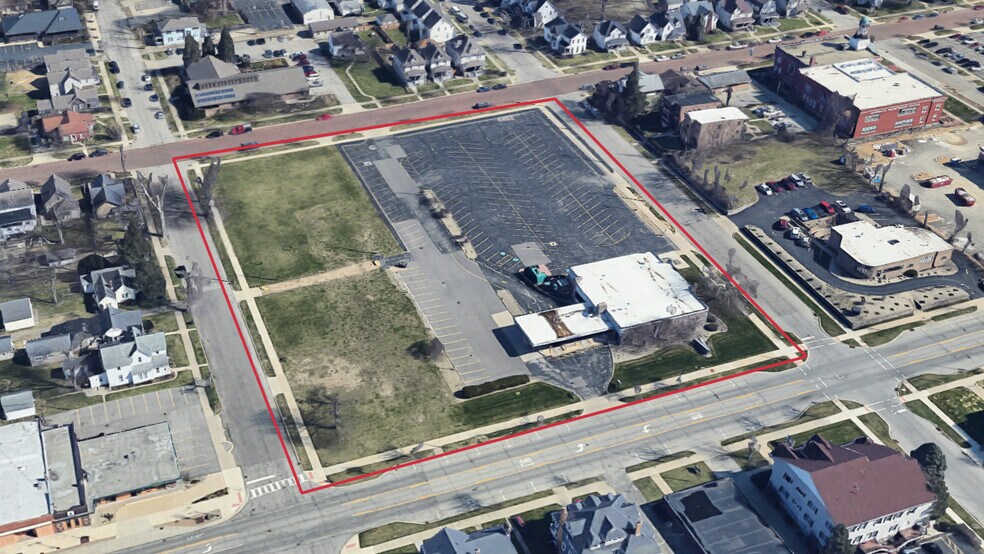 More Photos Of 823 E Jefferson Blvd, South Bend Bank For Sale