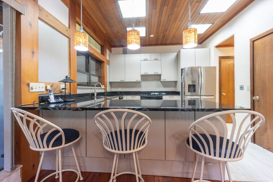 More Photos Of 1606 3rd Ave SE, Steinhatchee Lodge Meeting Hall For Sale