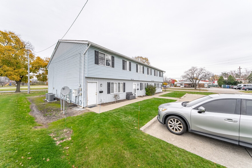 More Photos Of 1450 Broadway Ave, Bedford Apartments For Sale