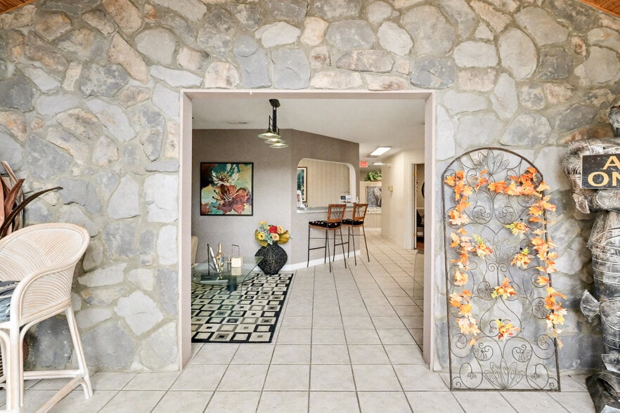 More Photos Of 20049 Jefferson Davis Hwy, Ruther Glen General Retail For Sale