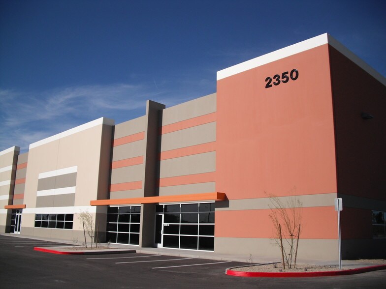 More Photos Of 2400 W Union Hills Dr, Phoenix Distribution For Lease