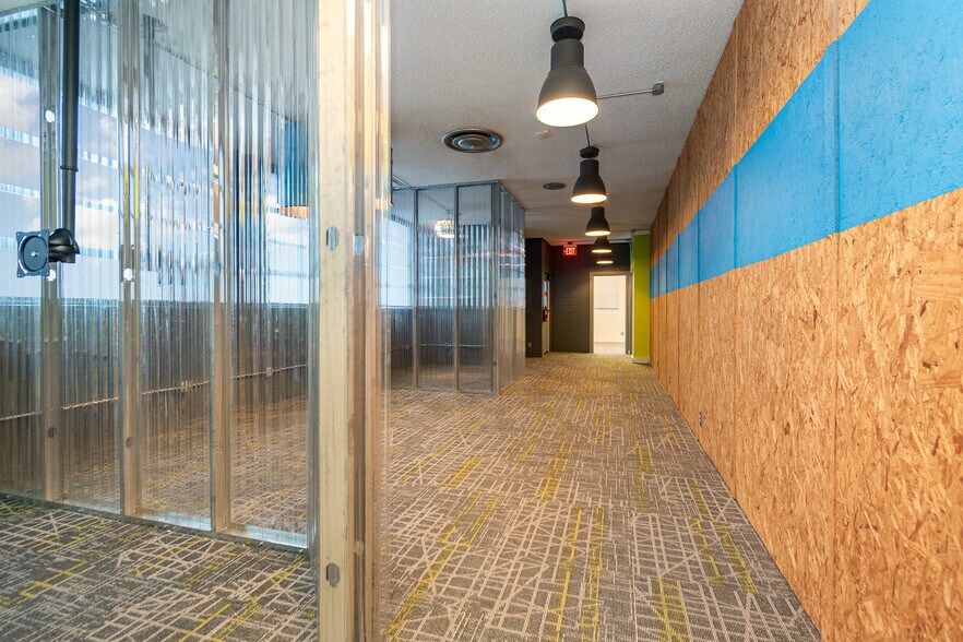 More Photos Of 334 S Water St, Saginaw Office For Sale