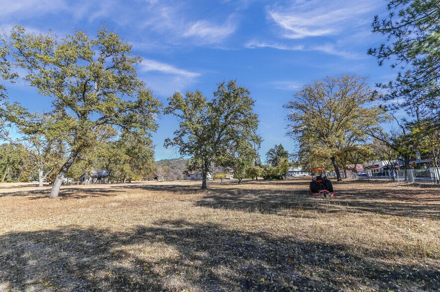 More Photos Of 206 Main St, Murphys Land For Sale