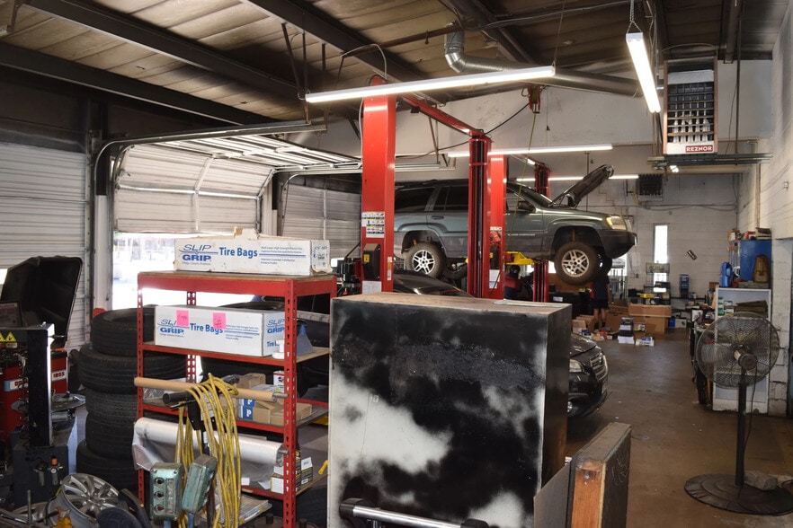 More Photos Of 134 S Broadway St, Denver Auto Repair For Sale