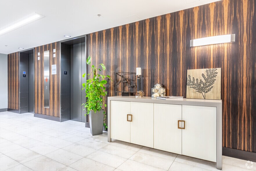 More Photos Of 2301 Columbia Pike, Arlington Apartments For Lease