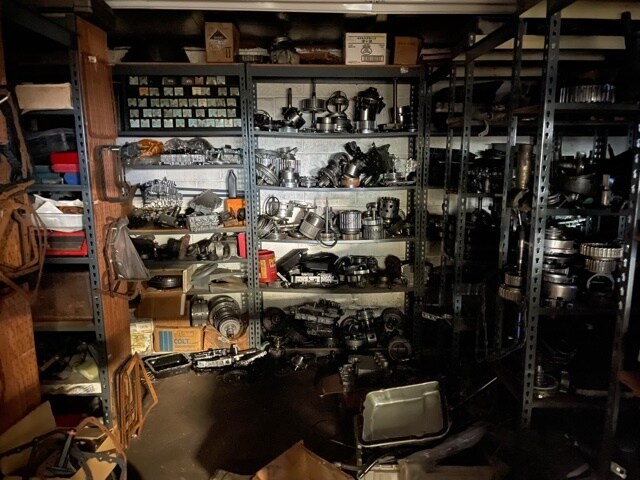 More Photos Of 15 New Cedar, Hamilton Auto Repair For Sale