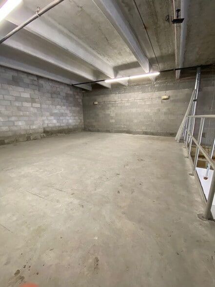More Photos Of 11379-11399 NW 122nd St, Medley Warehouse For Sale