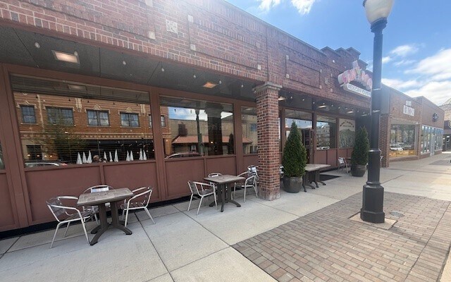 More Photos Of 22-24 Calendar Ave, La Grange Office For Sale