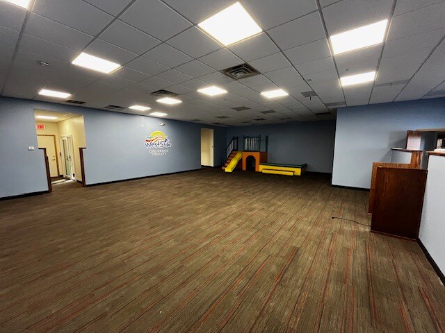 More Photos Of 7801 W 159th St, Tinley Park General Retail For Sale