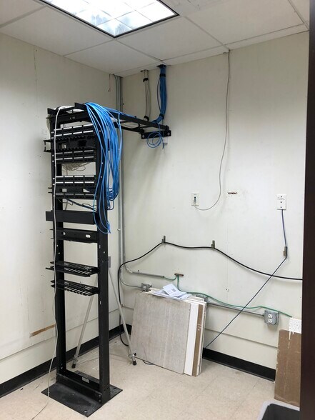More Photos Of 211 King St, Charleston Office For Lease