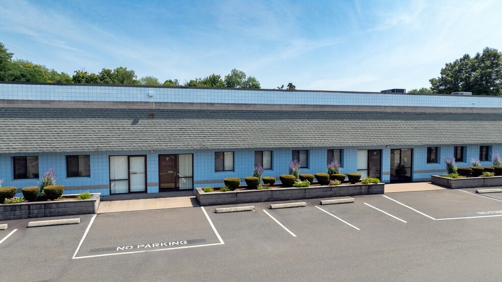 More Photos Of 256 Main St, East Windsor Research And Development For Sale