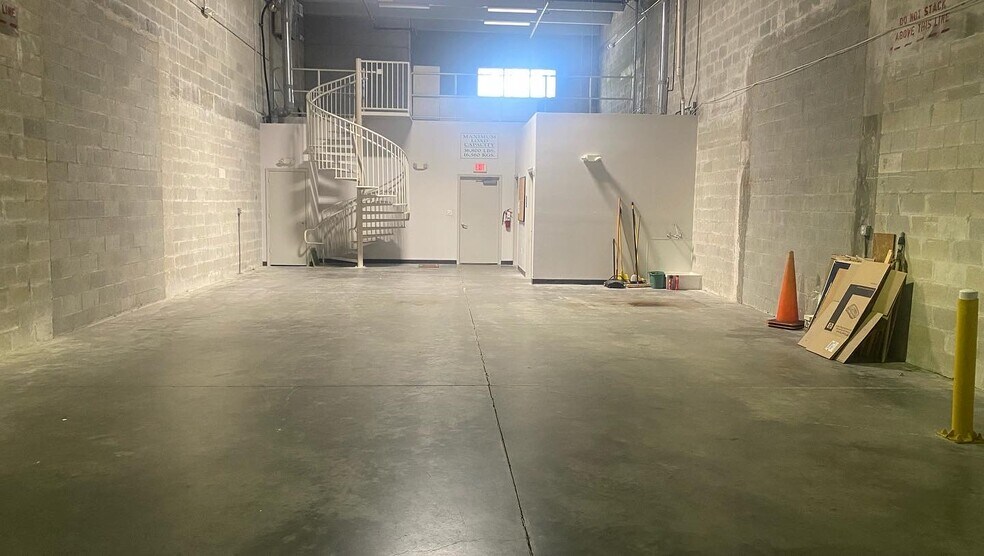 More Photos Of 1835 NW 112th Ave, Miami Warehouse For Lease