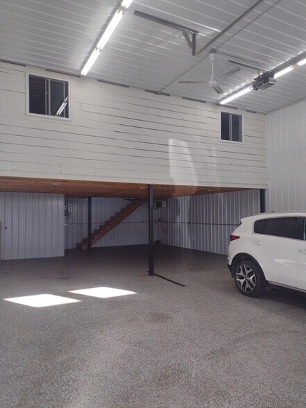 More Photos Of 4110 14th Ave N, Fargo Flex For Sale