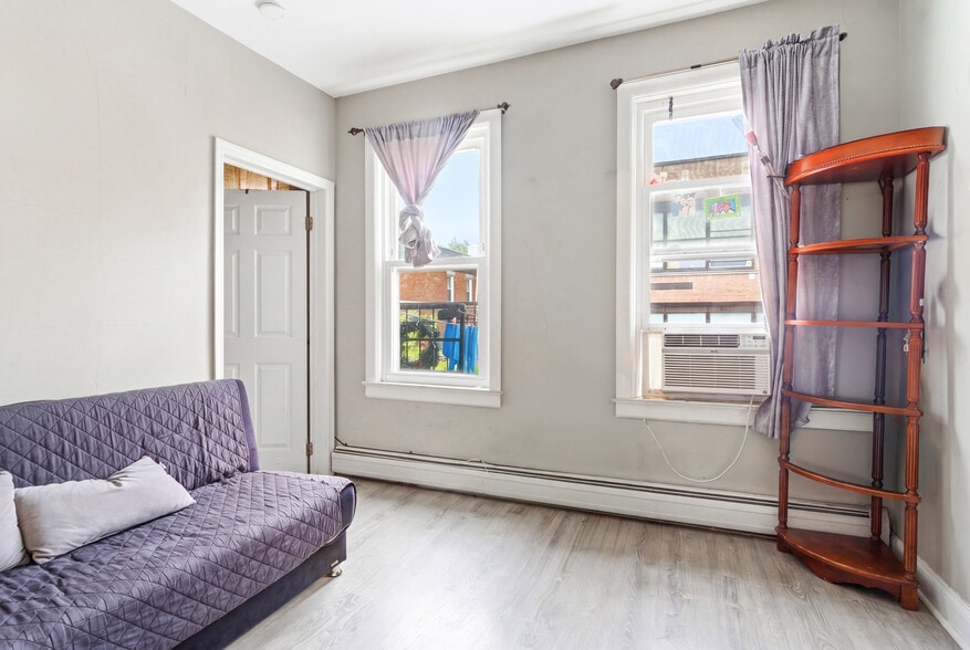 More Photos Of 369 E Kinney St, Newark Apartments For Sale
