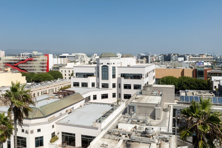 More Photos Of 120 Broadway, Santa Monica Office For Lease