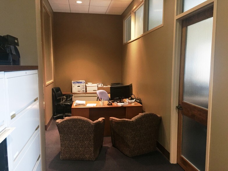 More Photos Of 701 S Howard Ave, Tampa Storefront Retail Office For Lease