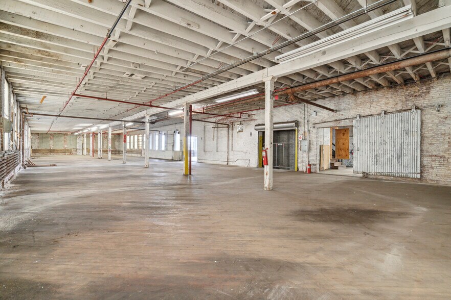 More Photos Of 2916 Weikel St, Philadelphia Warehouse For Sale
