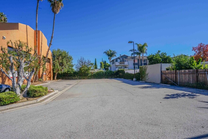 More Photos Of 4128 W Commonwealth Ave, Fullerton Office For Sale