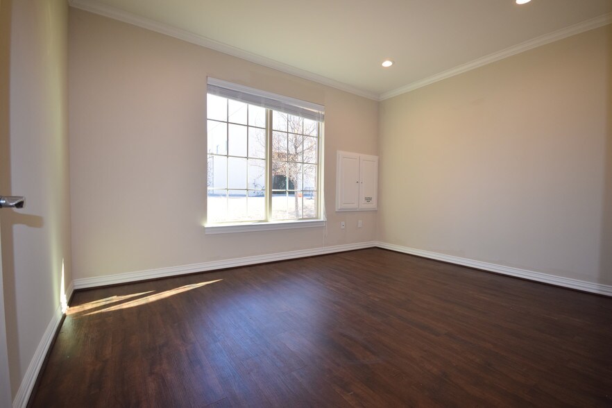 More Photos Of 8668 John Hickman Pky, Frisco Medical For Lease