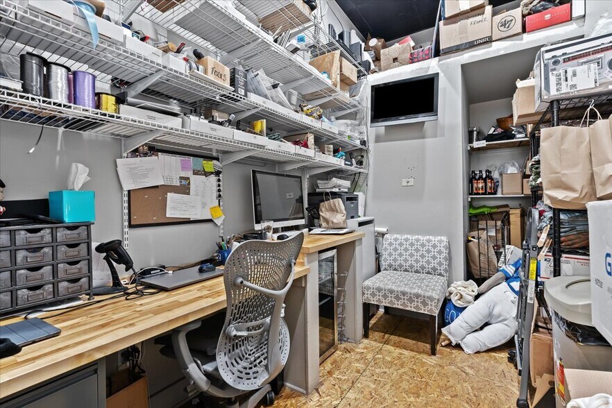 More Photos Of 104 S Leroy St, Fenton Storefront Retail Residential For Sale