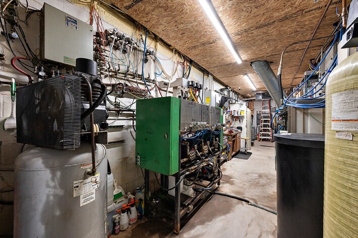 More Photos Of 35141 Division Rd, Richmond Carwash For Sale