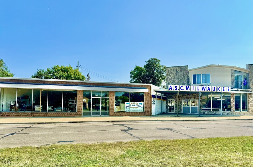 Primary Photo Of 6841 W Beloit Rd, West Allis Storefront Retail Office For Sale