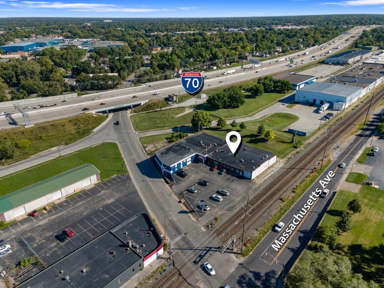 More Photos Of 1417 Commerce Ave, Indianapolis Manufacturing For Lease