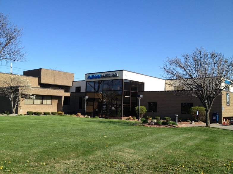 More Photos Of 687 Lee Rd, Rochester Medical For Lease