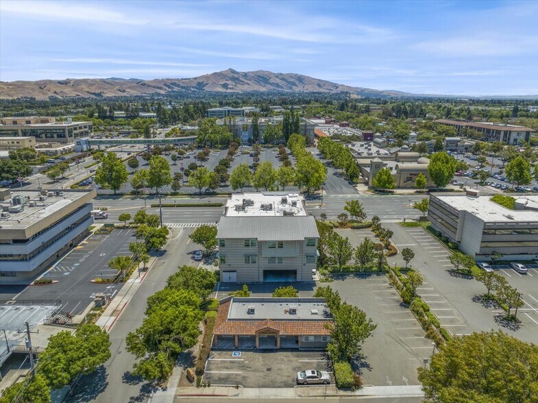 More Photos Of 2410 Dyer Ln, Fremont Medical For Lease