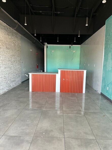 More Photos Of 1600 S 4th St, Chickasha Unknown For Lease