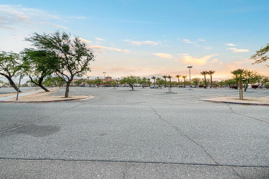 More Photos Of 72777 Dinah Shore Dr, Rancho Mirage Movie Theatre For Sale
