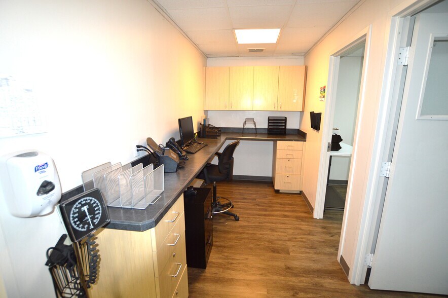 More Photos Of 2241 Peggy Ln, Garland Medical For Sale