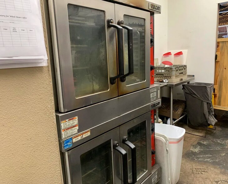 More Photos Of 111 E Main St, Atlanta Restaurant For Sale